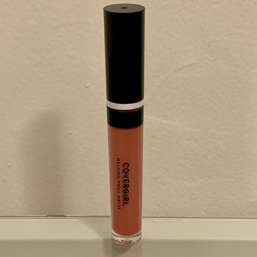 Covergirl Melting Pout Matte Liquid Lipstick - 310 Coral Chronicles Vegan 24 HR